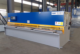 2016款擺式剪(jian)闆機QC12Y-6*4000