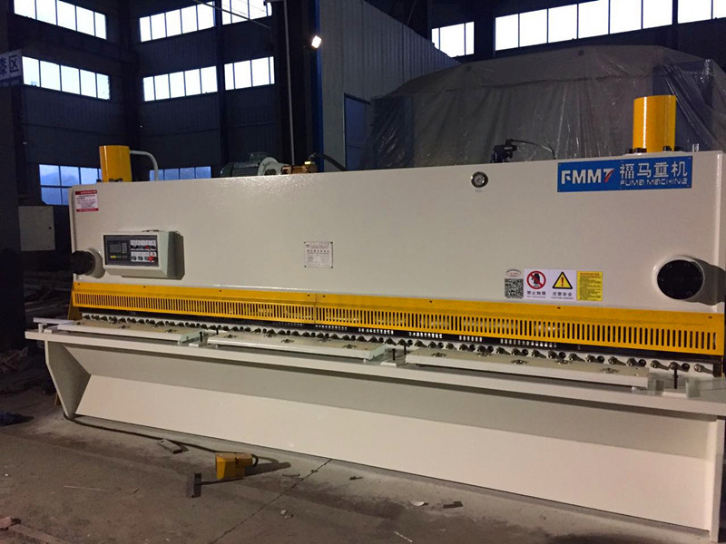 液壓閘式(shì)剪闆機QC11Y-6X40000