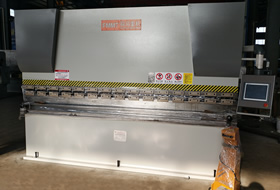 2007 10寸(cùn)屏數控系統100T3200