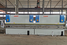 2WC67Y-160T4000雙(shuāng)機标準(zhǔn)折彎機(ji) 